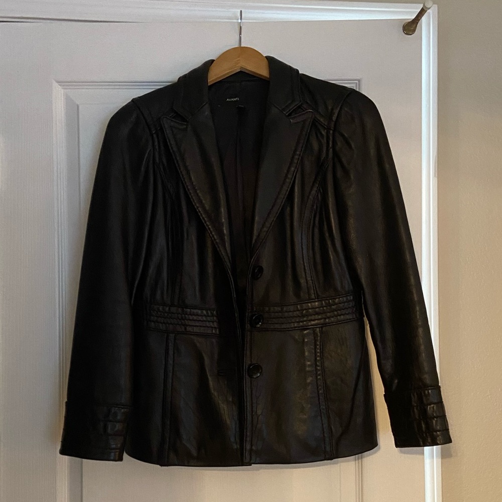 Avanti leather coat